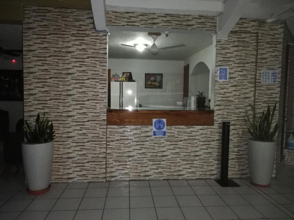 Hotel Malinche Кепос Екстериор снимка