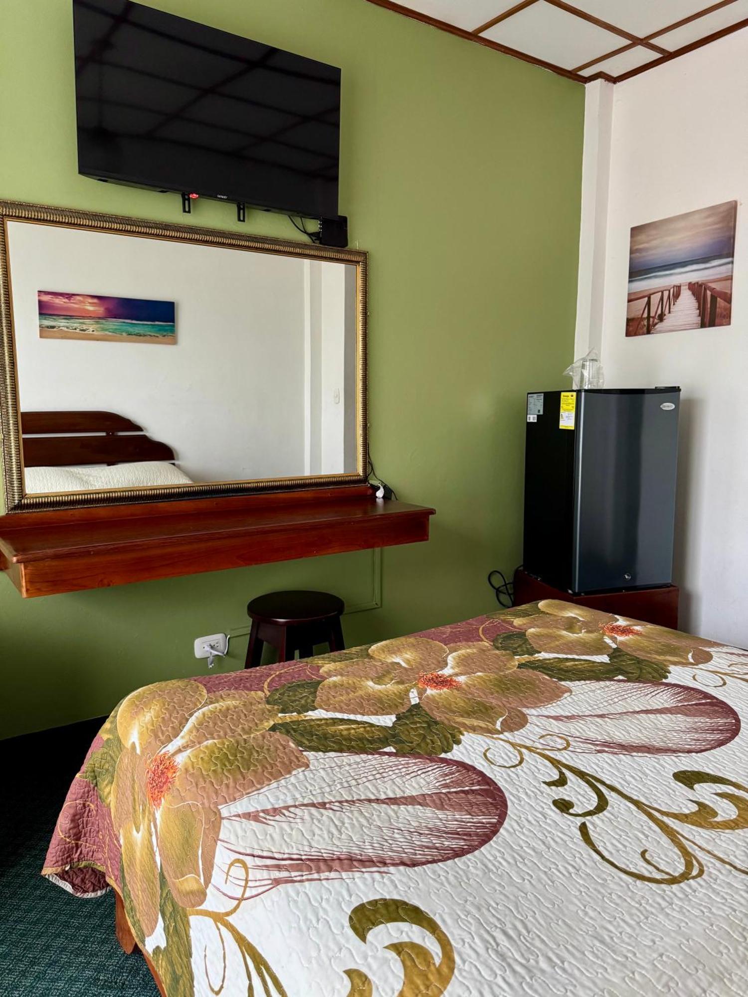 Hotel Malinche Кепос Екстериор снимка